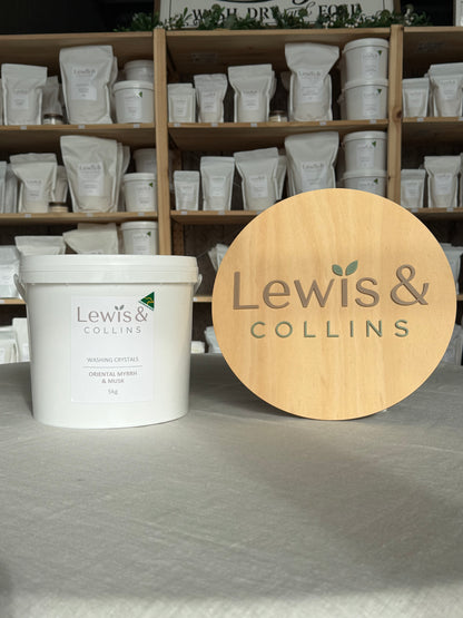 Oriental Myrrh & Musk Washing Crystals