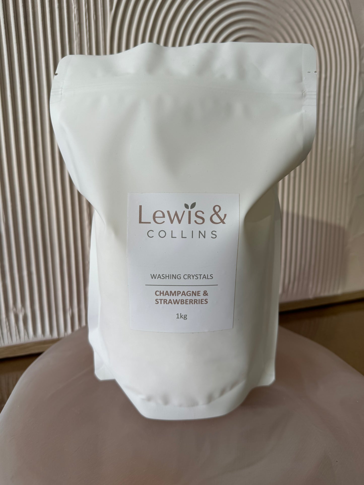 1kg Champagne & Strawberries Recyclable Pouch