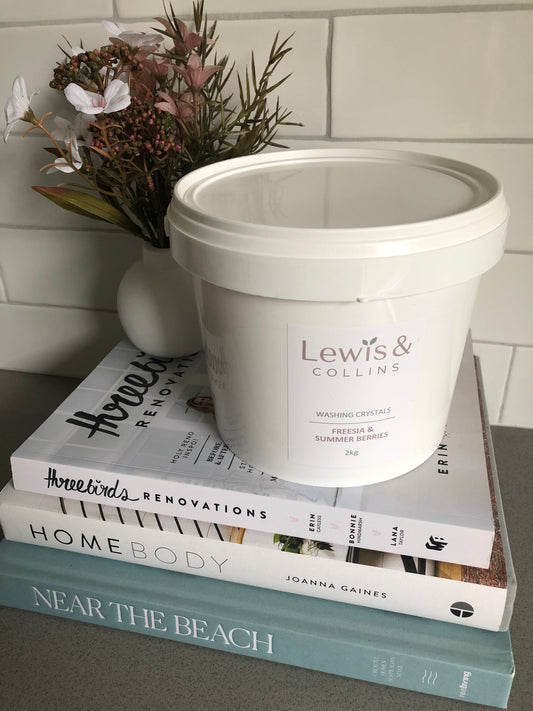 2kg Tub Freesia & Summer Berries